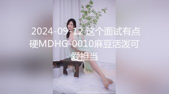   骚老婆活好不粘人，全程露脸开档黑丝一个鸡巴满足不了，胸推交激情上位嘴里塞着鸡巴