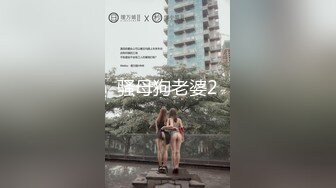 18岁的学生在读书时很兴奋