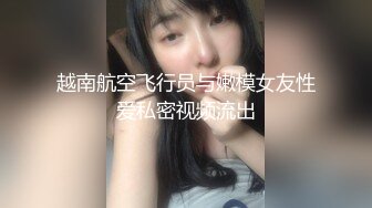 砂舞厅的极致浪漫，女人挂在大爷身上，生命在于摩擦