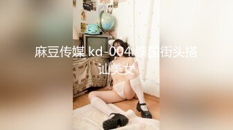 女主人在内衣Pegging她的Sissy