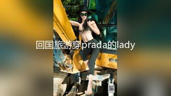  美貌翘臀小女友 在家和男友爱爱 内射