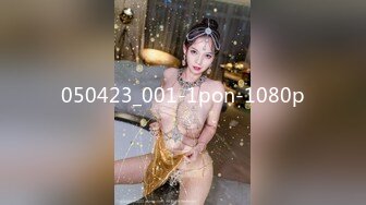 办公楼女厕全景后拍多位年轻少妇不敢坐马桶都是半蹲着尿