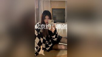 歌厅探花陈先生KTV唱唱歌啪啪啪，马尾少妇唱歌摸腿躺身上摸奶子，沙发上翘起屁股后入猛抬起双腿抽插